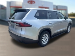 Toyota Grand Highlander XLE AWD (Natl) 2026