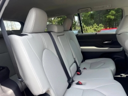 Toyota Grand Highlander XLE AWD (Natl) 2026