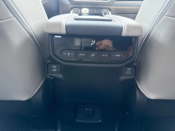 Toyota Grand Highlander XLE AWD (Natl) 2026