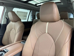 Toyota Grand Highlander Platinum AWD (Natl) 2026