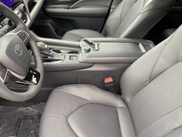 Toyota Grand Highlander Platinum AWD (Natl) 2026