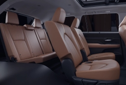 Toyota Grand Highlander Platinum AWD (Natl) 2026