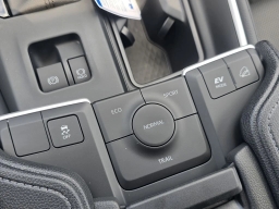 Toyota Grand Highlander Hybrid Limited AWD (Natl) 2026