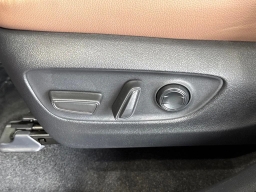 Toyota Grand Highlander Hybrid MAX Platinum AWD (Natl) 2026