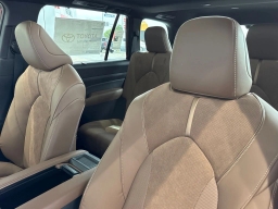 Toyota Grand Highlander Hybrid MAX Platinum AWD (Natl) 2026