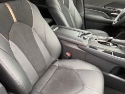 Toyota Grand Highlander Hybrid MAX Limited AWD (Natl) 2026