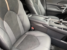 Toyota Grand Highlander Hybrid MAX Limited AWD (Natl) 2026