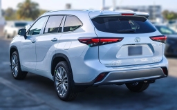 Toyota Highlander Hybrid Platinum AWD (Natl) 2026