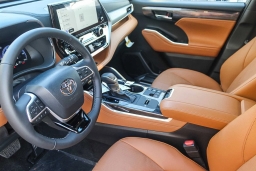 Toyota Highlander Hybrid Platinum AWD (Natl) 2026