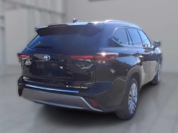 Toyota Highlander Platinum AWD (Natl) 2026