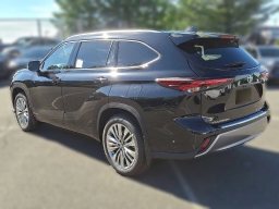 Toyota Highlander Platinum AWD (Natl) 2026