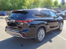 Toyota Highlander Platinum AWD (Natl) 2026