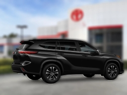 Toyota Highlander XLE AWD (Natl) 2026