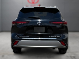 Toyota Highlander Platinum AWD (Natl) 2026