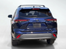Toyota Highlander XLE AWD (Natl) 2026