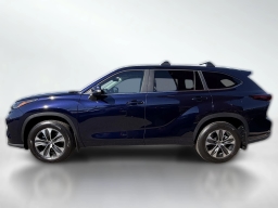 Toyota Highlander XLE AWD (Natl) 2026