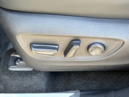 Toyota Highlander XLE AWD (Natl) 2026