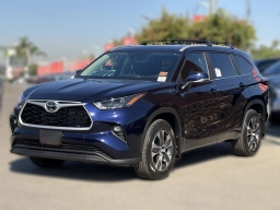 Toyota Highlander XLE AWD (Natl) 2026