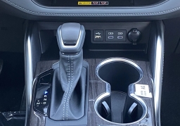 Toyota Highlander Platinum AWD (Natl) 2026