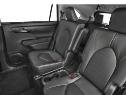 Toyota Highlander XLE AWD (Natl) 2026