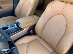 Toyota Highlander Platinum AWD (Natl) 2026