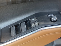 Toyota Highlander Platinum AWD (Natl) 2026