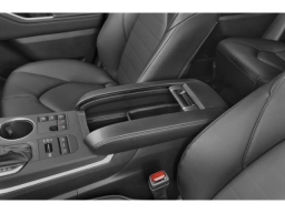 Toyota Highlander XLE AWD (Natl) 2026