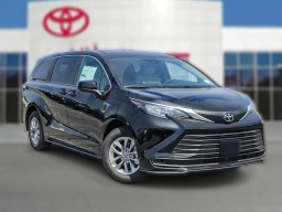 Toyota Sienna LE FWD 8-Passenger (Natl) 2026