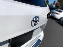 Toyota Highlander Hybrid Limited AWD (Natl) 2026