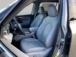 Toyota Highlander Hybrid Limited AWD (Natl) 2026