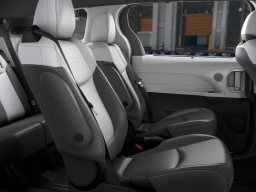 Toyota Sienna XSE FWD 7-Passenger (Natl) 2026