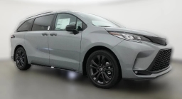 Toyota Sienna XSE FWD 7-Passenger (Natl) 2026
