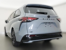 Toyota Sienna XSE FWD 7-Passenger (Natl) 2026
