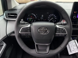Toyota Sienna XLE FWD 8-Passenger (GS) 2026