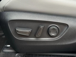 Toyota Sienna XLE FWD 8-Passenger (GS) 2026
