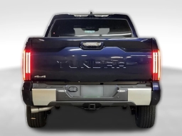 Toyota Tundra 4WD Limited CrewMax 5.5' Bed (Natl) 2026
