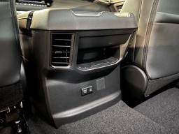 Toyota Tundra 4WD Limited CrewMax 5.5' Bed (Natl) 2026