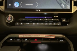 Toyota Tundra 4WD Limited CrewMax 5.5' Bed (Natl) 2026