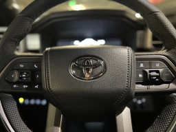 Toyota Tundra 4WD Limited CrewMax 5.5' Bed (Natl) 2026