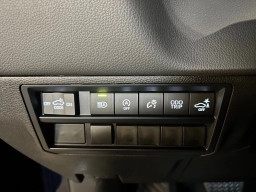 Toyota Tundra 4WD Limited CrewMax 5.5' Bed (Natl) 2026