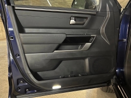Toyota Tundra 4WD Limited CrewMax 5.5' Bed (Natl) 2026