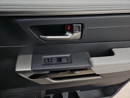 Toyota Tundra 4WD Limited CrewMax 5.5' Bed (Natl) 2026