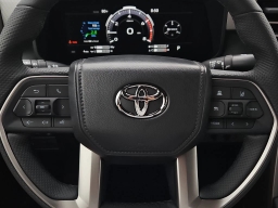Toyota Tundra 4WD Limited CrewMax 5.5' Bed (Natl) 2026