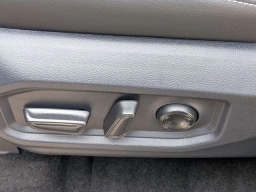 Toyota Tundra 4WD Limited CrewMax 5.5' Bed (Natl) 2026