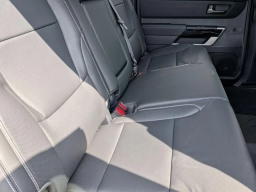Toyota Tundra 4WD Limited CrewMax 5.5' Bed (Natl) 2026