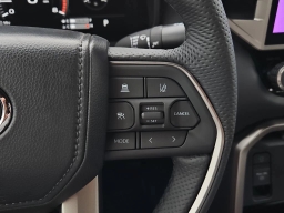 Toyota Tundra 4WD Limited CrewMax 5.5' Bed (Natl) 2026