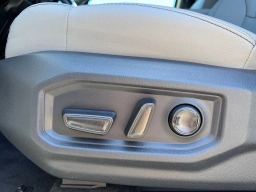 Toyota Tundra 4WD Limited CrewMax 5.5' Bed (Natl) 2026
