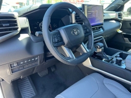 Toyota Tundra 4WD Limited CrewMax 5.5' Bed (Natl) 2026