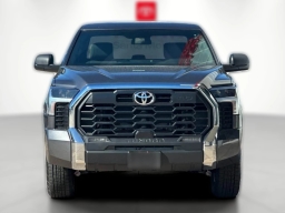 Toyota Tundra 4WD SR5 CrewMax 5.5' Bed (Natl) 2026