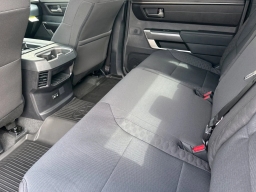 Toyota Tundra 4WD SR5 CrewMax 5.5' Bed (Natl) 2026